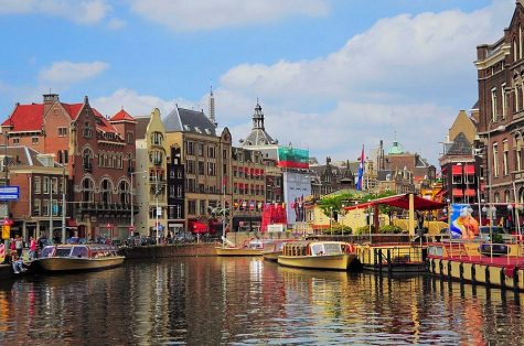 Photo of Amsterdam, 2011. Courtesy of Faunggs photos.