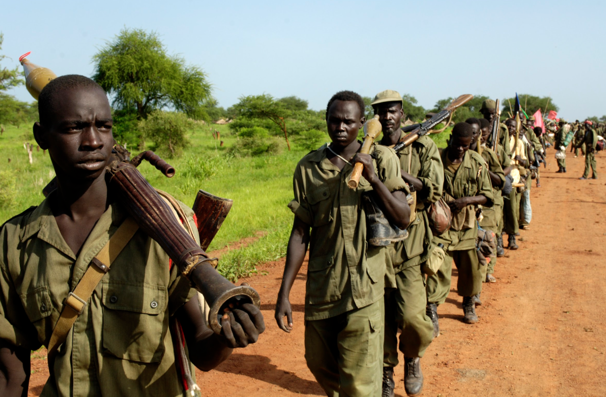 SPLA soldiers redeploy south from the Abyei area in line with the road map to resolve the Abyei crisis. 