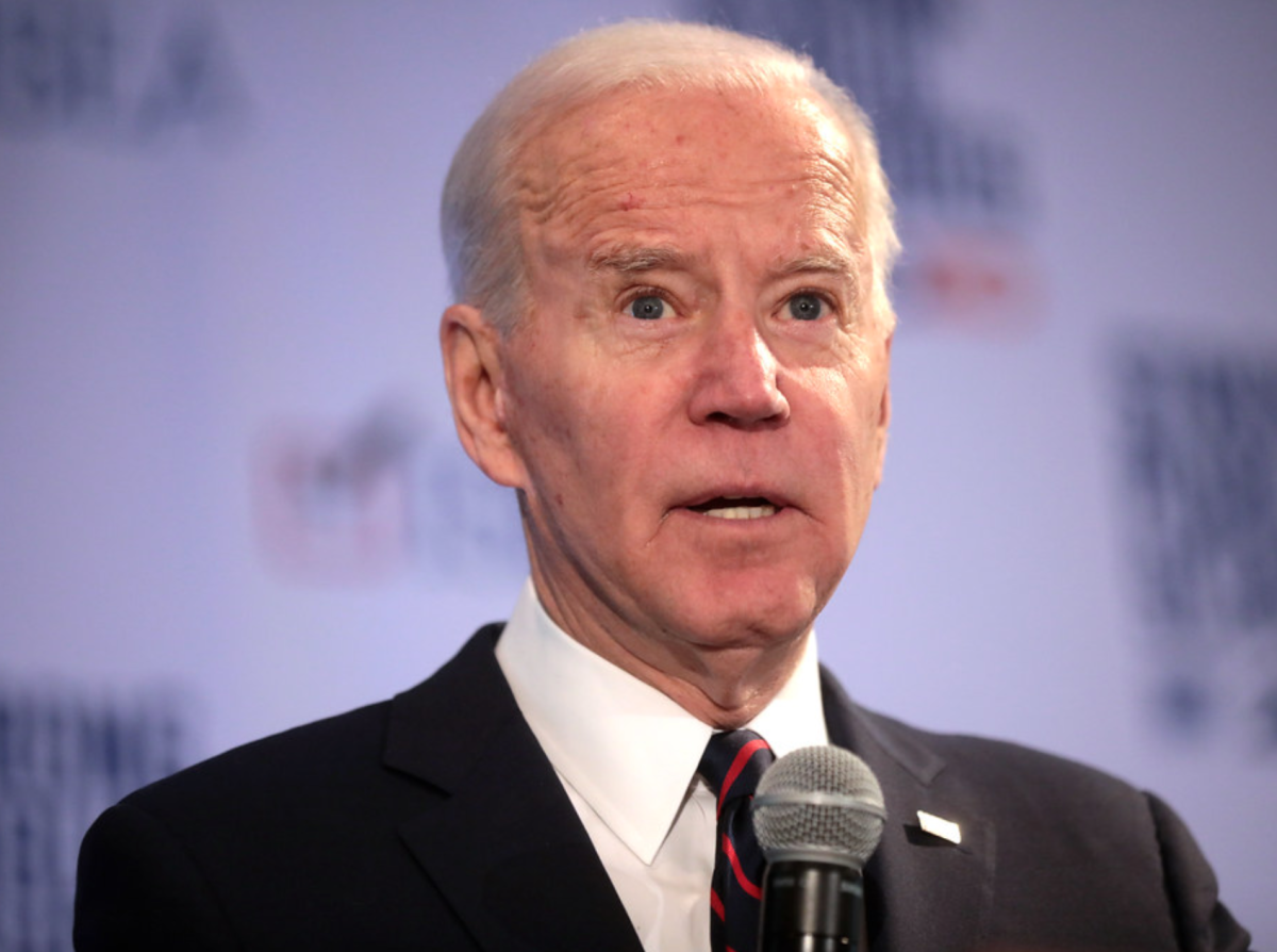 Biden+pictured+defending+his+failing+memory+to+reporters.+