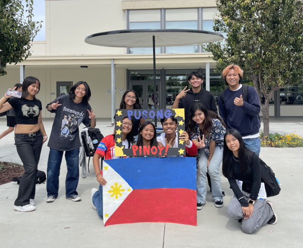 FASA officers at the Club Fair.

Courtesy of Mark Bullo