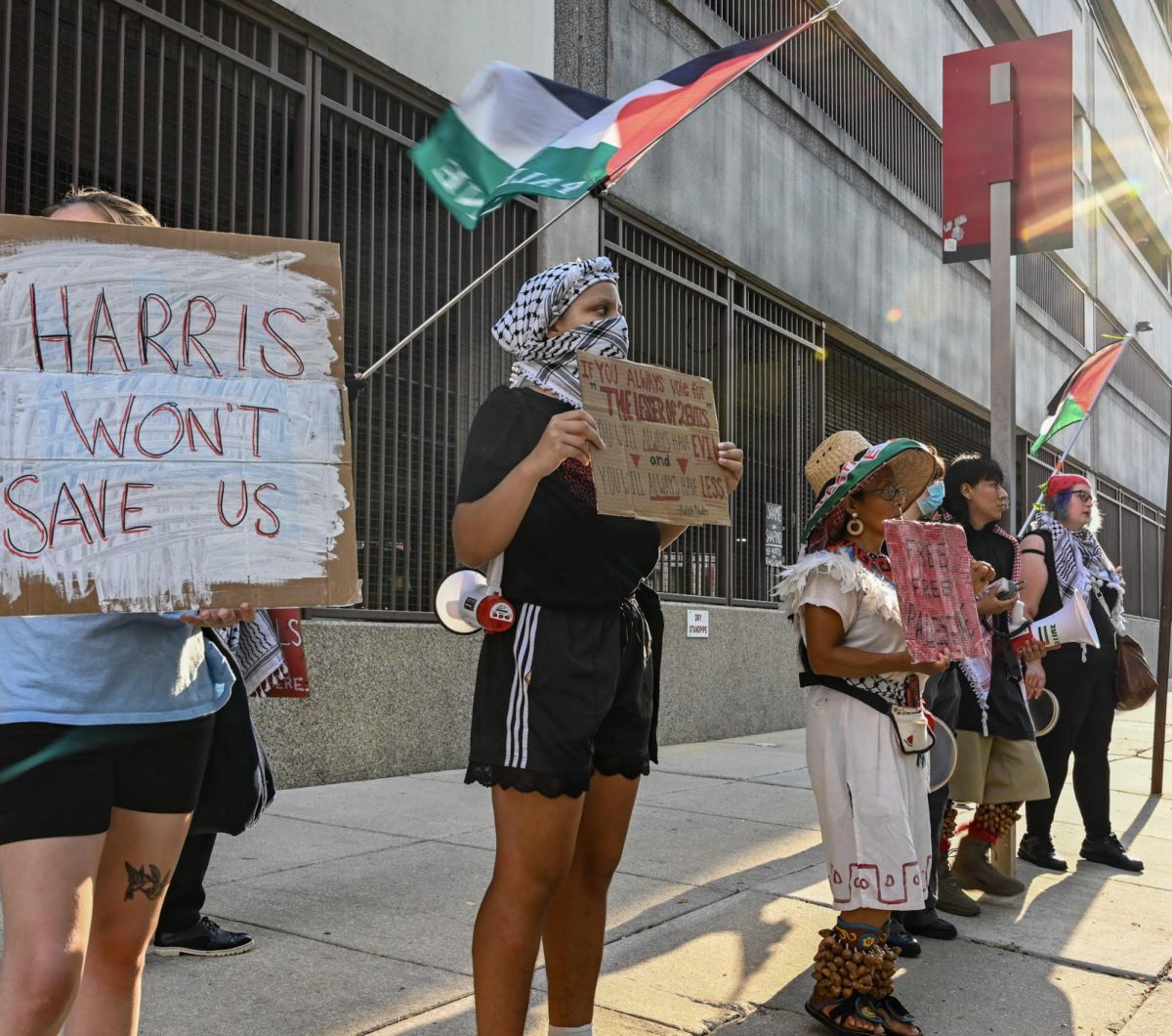 Pro-Palestinian demonstraters protest against Kamala Harris in Philadelphia.